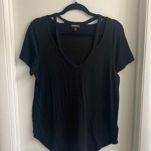 Vneck with detail T-shirt